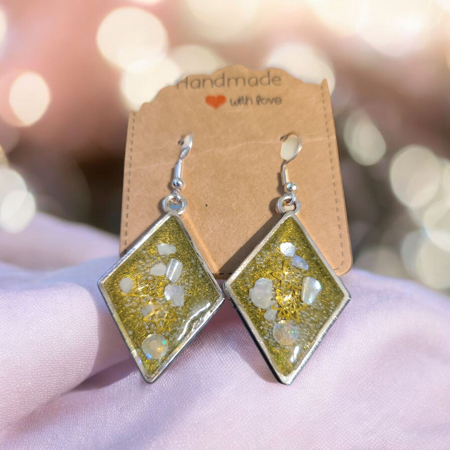 Natural shell in resin Earrings