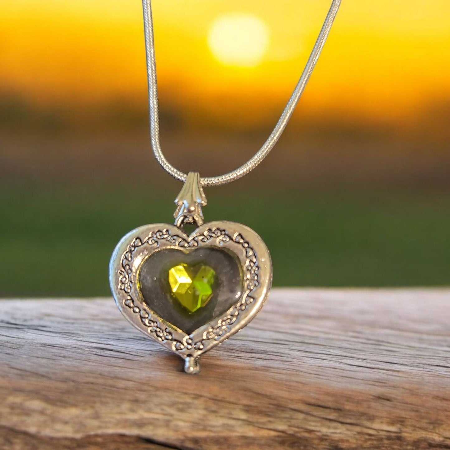 Heart pendant with chain