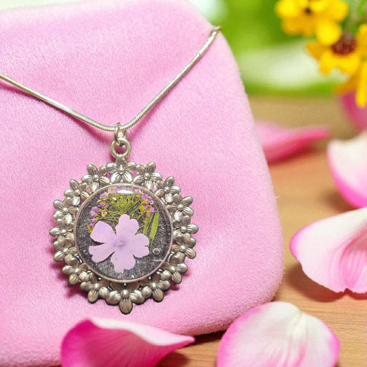 Flower Pendant with flower border
